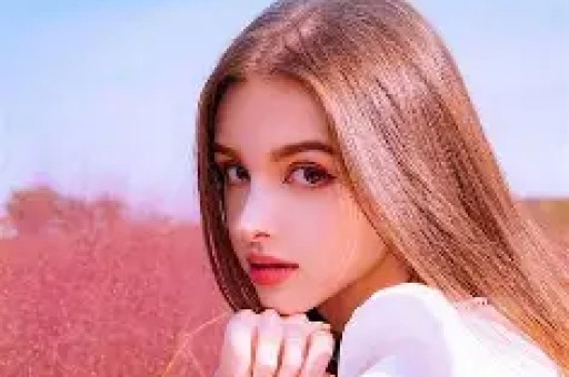 她是B站里的央视女神“黑料”被全网曝光后粉丝却更爱她了？